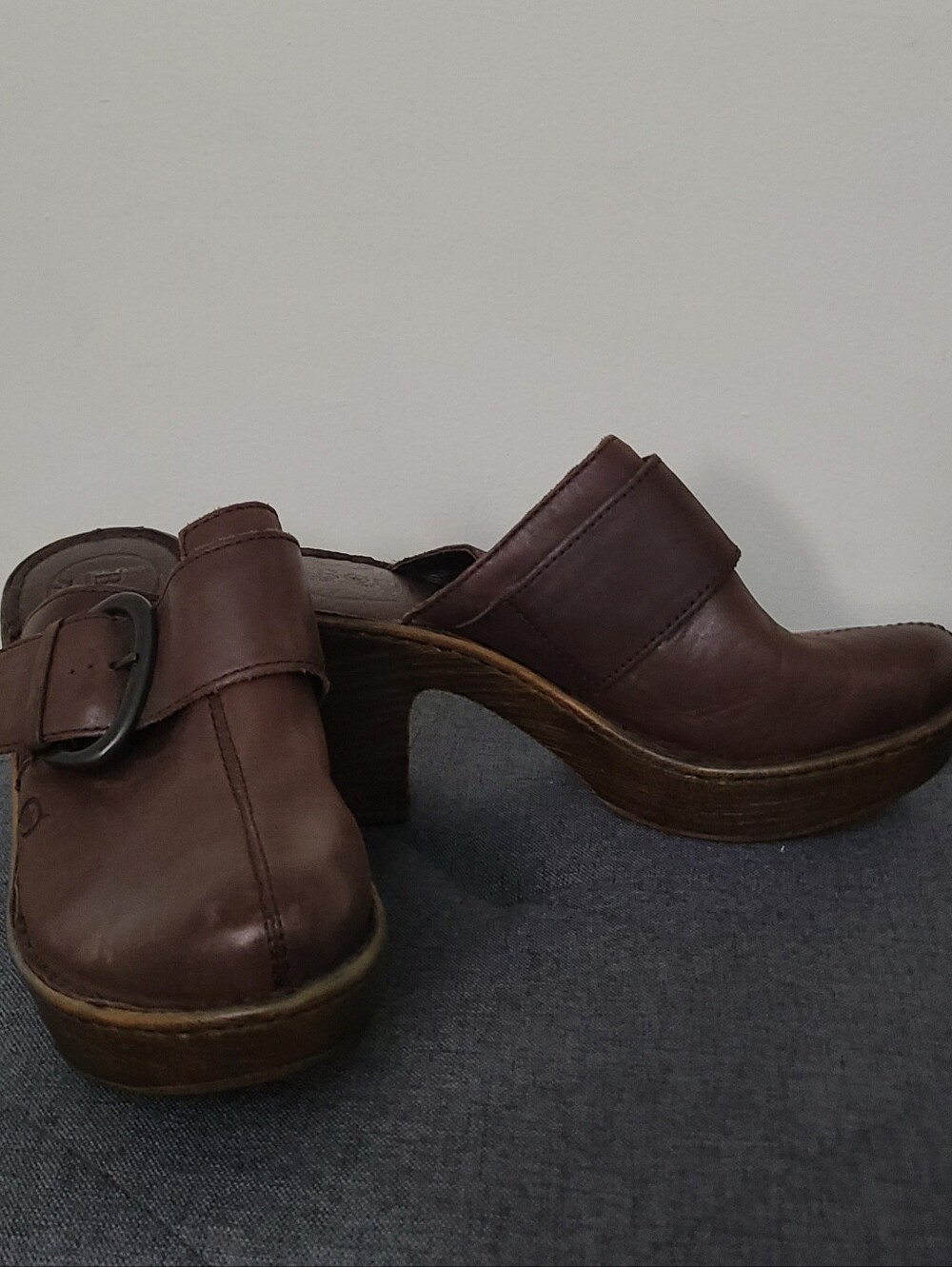 Born IBRA Brown Leather Platform Clogs/Mules Slide On Faux Wood Heel Buckle